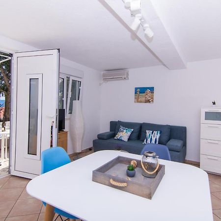 Apartments Lumini Трогир Екстериор снимка