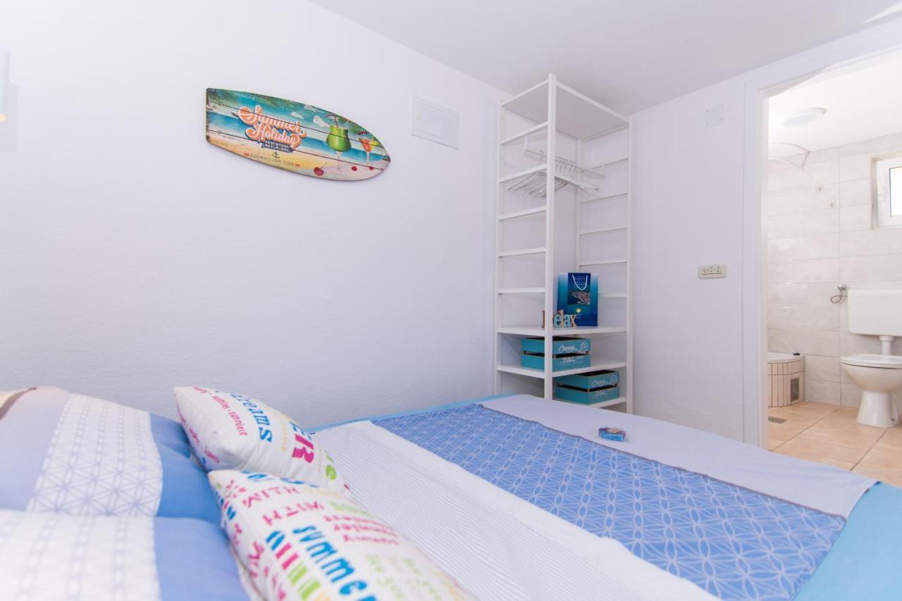 Apartments Lumini Трогир Екстериор снимка