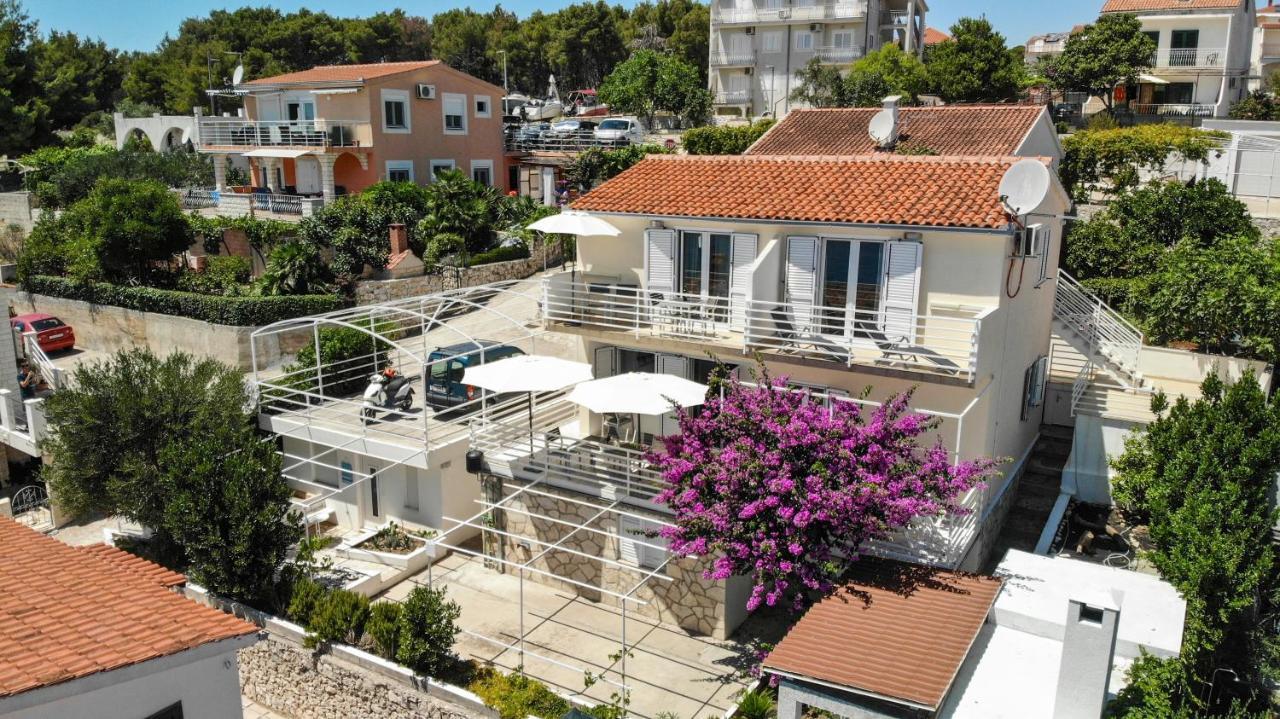 Apartments Lumini Трогир Екстериор снимка