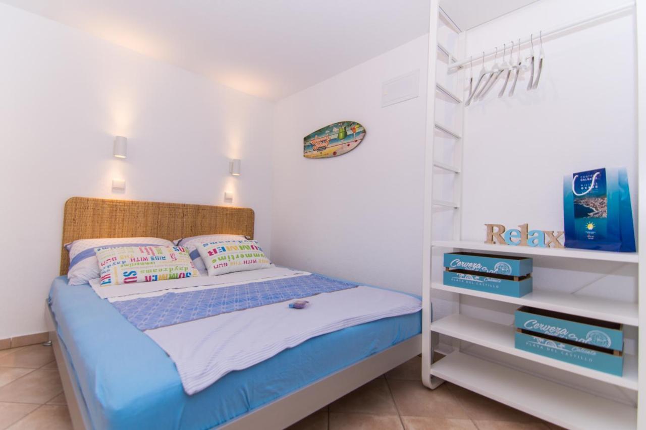 Apartments Lumini Трогир Екстериор снимка